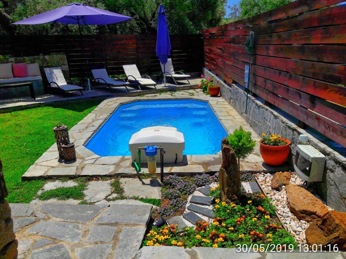 Salonikiou Beach Apartments & Villas Agios Nikolaos  Exterior foto